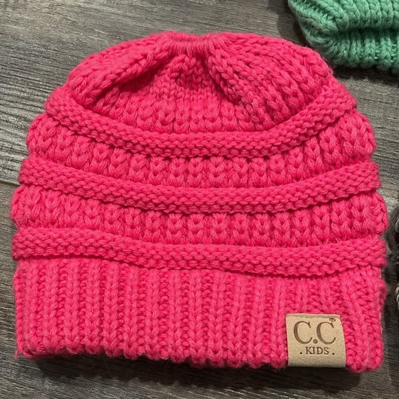 CC kids knit beanie lot green/pink/gray - Picture 4 of 13
